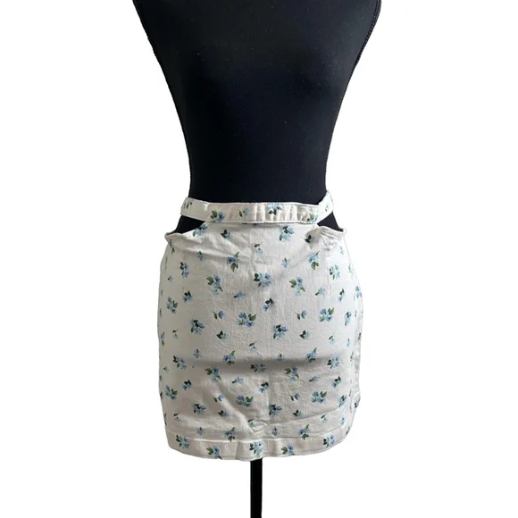 We Wore What White Skirt with Blue Flowers and Cut-out Detail, Size S - Picture 1 of 8